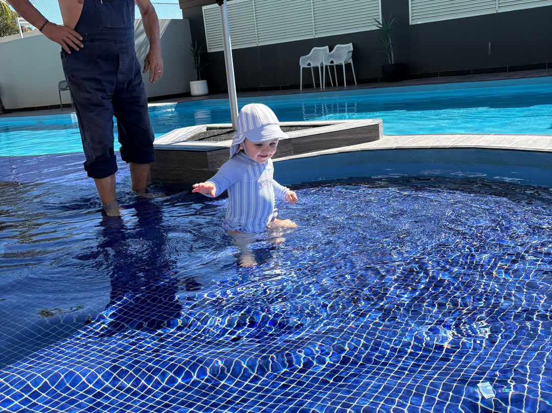 纳尔逊贝置地广场酒店主图