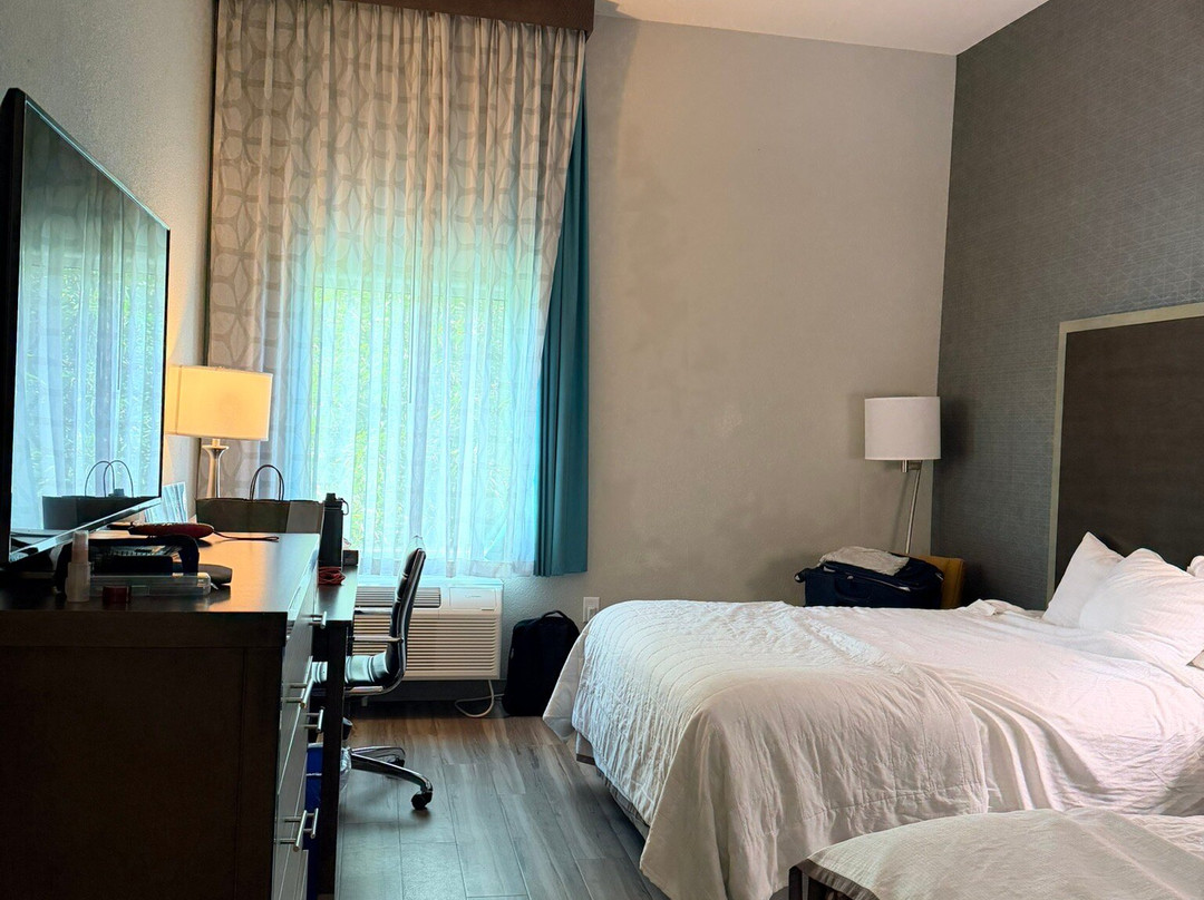 克洛维斯拉昆塔温德姆套房酒店主图