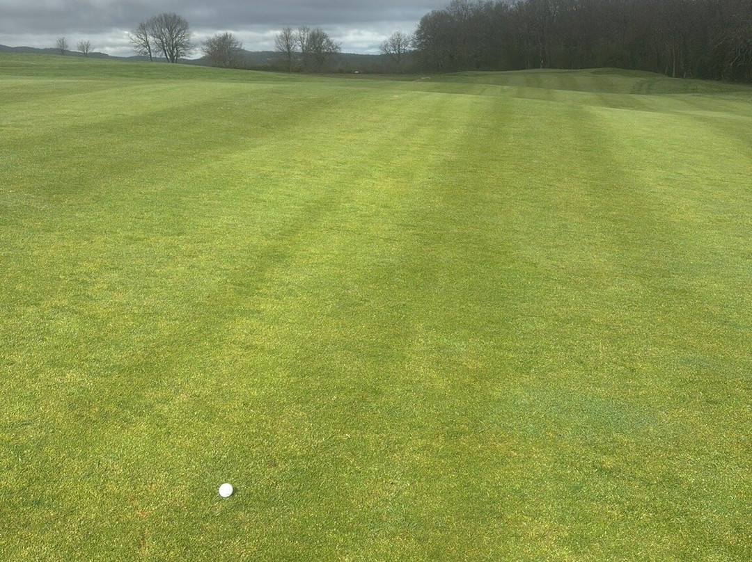 Izki Golf-Urturi必去景点