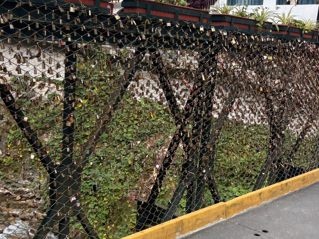 Puente Sinchi Roca-温泉镇必去景点