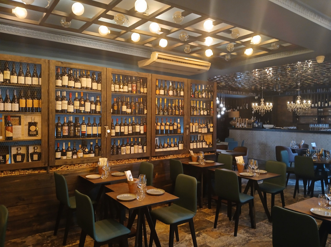 Alkimia Wine Lounge