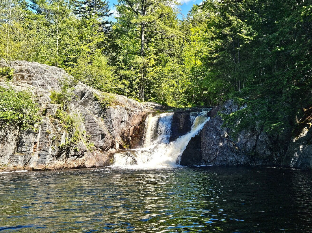 Crystal Falls Hiking Trail-Greenwood必去景点