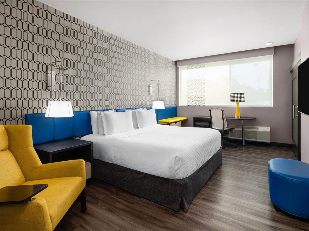 Enid酒店住宿-GLō Best Western Enid OK Downtown/Convention Center Hotel