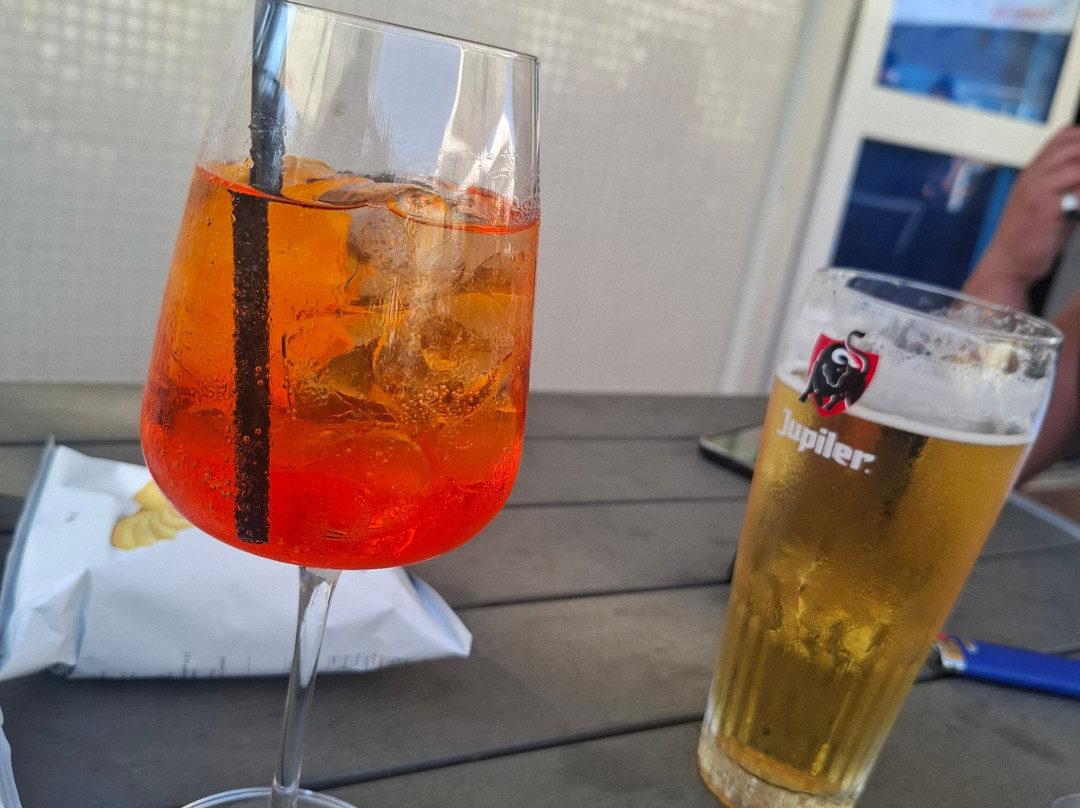 马若拜罗酒店主图