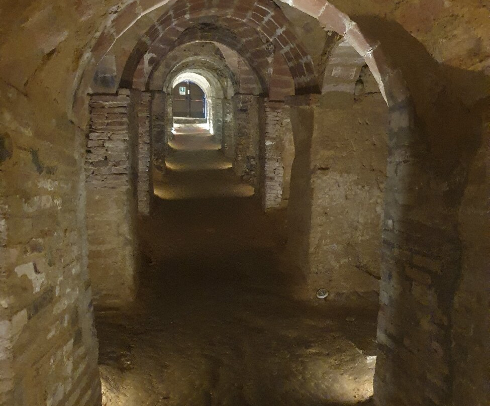 Grotte Tufacee Comunali-圣阿尔坎杰洛-迪罗马涅必去景点