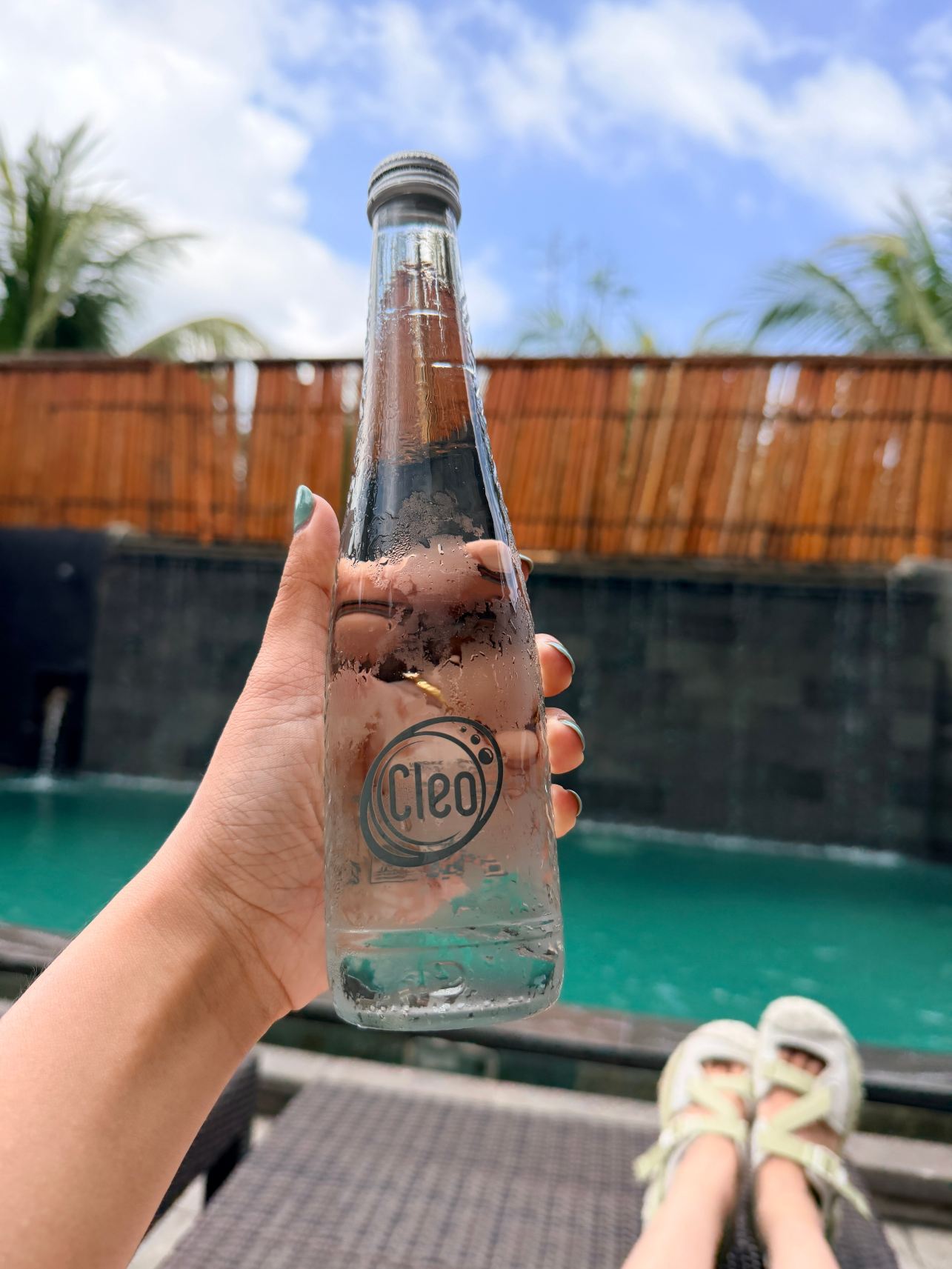 阿萨桑迪努沙佩尼达酒店-旅行者