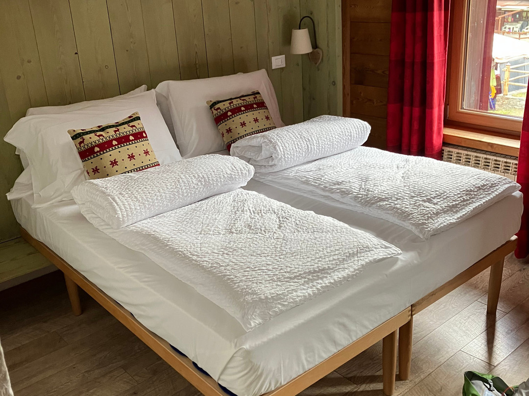 Hotel Petit Dahu - Chambres et Restaurant主图