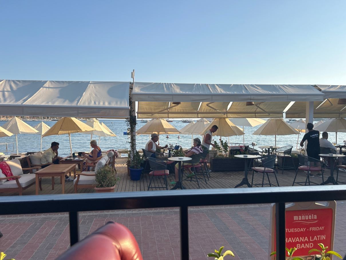 比特兹曼努埃拉酒店-旅行者
