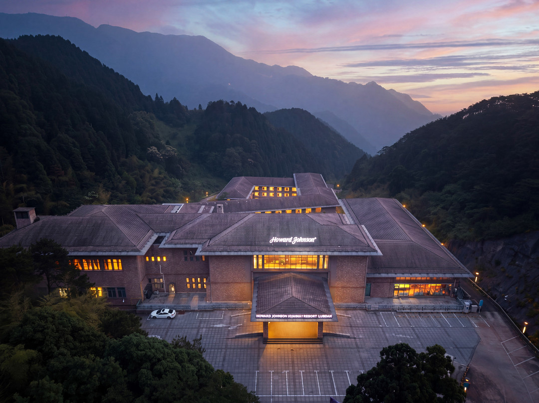 庐山嘉豪淮海国际豪生酒店(牯岭镇店)主图