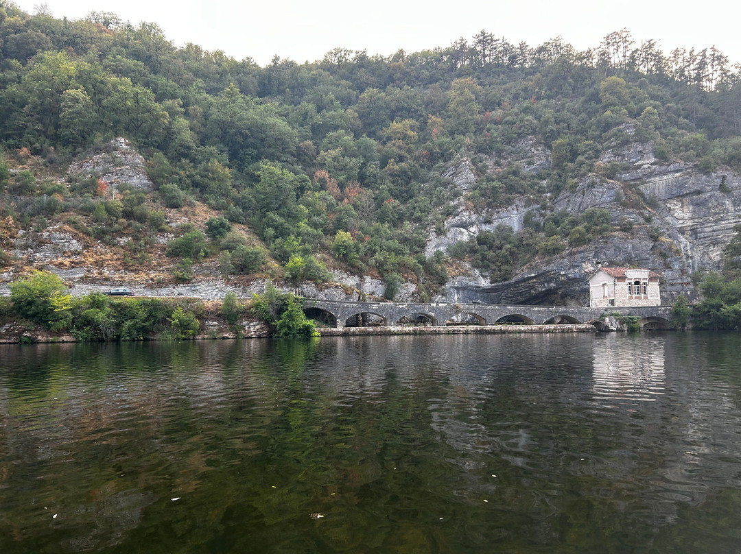 Le Boat - Douelle-Douelle必去景点