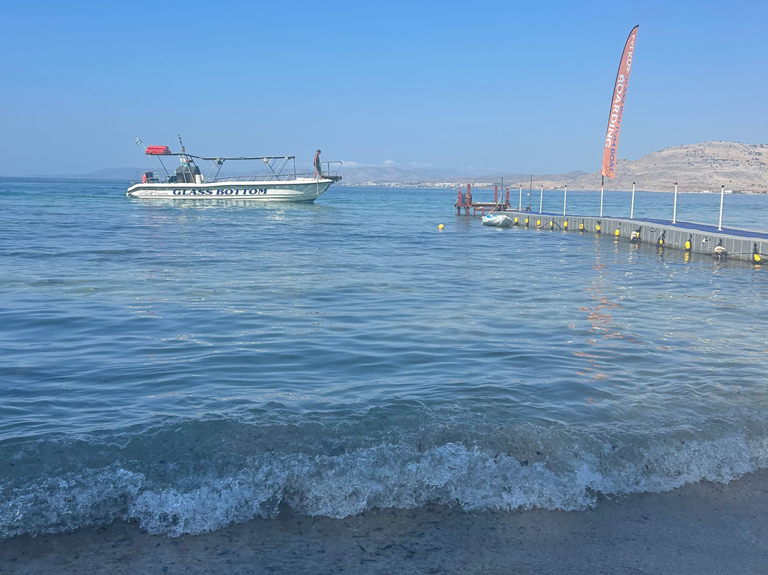Glass Bottom Boat Trip-Pefkos必去景点