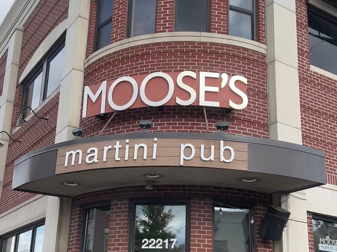 Moose's Martini Pub
