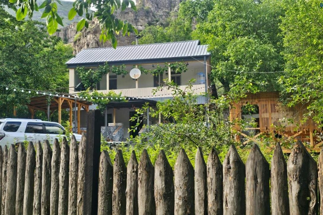 Vardzia Old Village