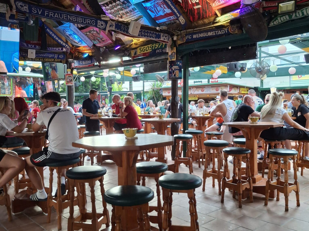 Bamboleo Biergarten-帕尔马海滩必去景点