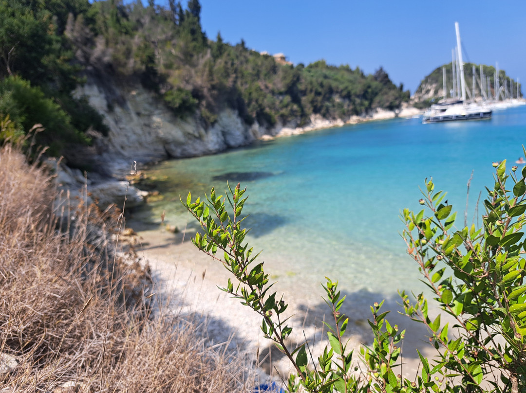 Harami Beach-Lakka必去景点