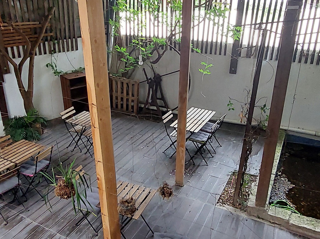 Feel at Home Guest House主图