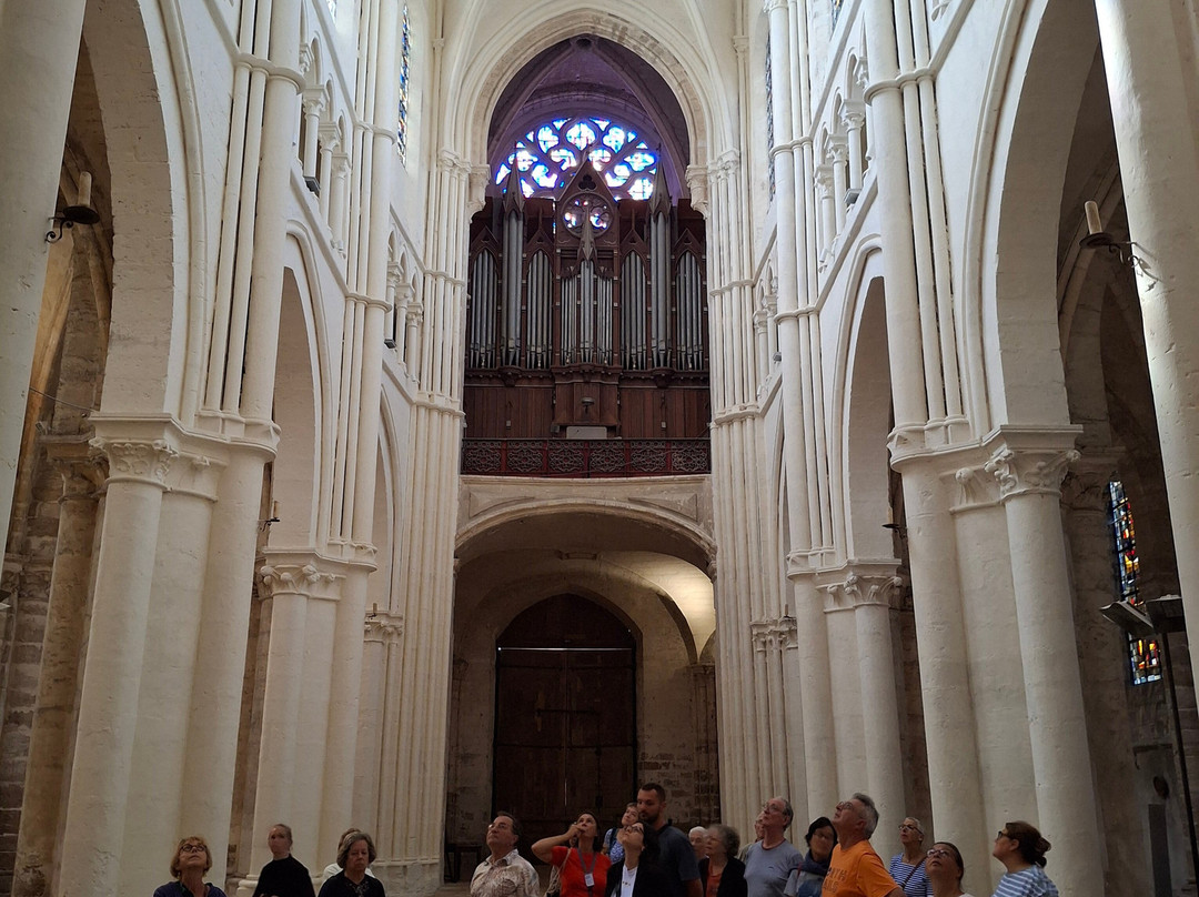 Eglise Saint-Nicolas-布洛瓦必去景点