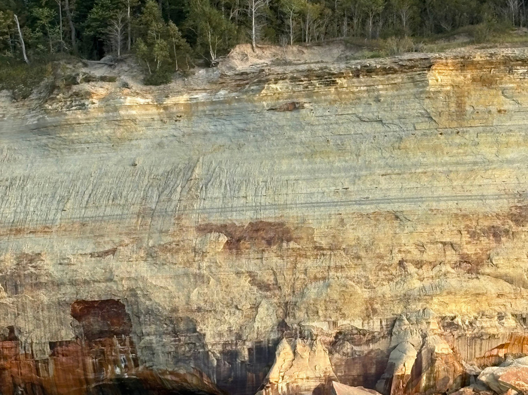 Pictured Rocks Cruises-缪尼辛必去景点