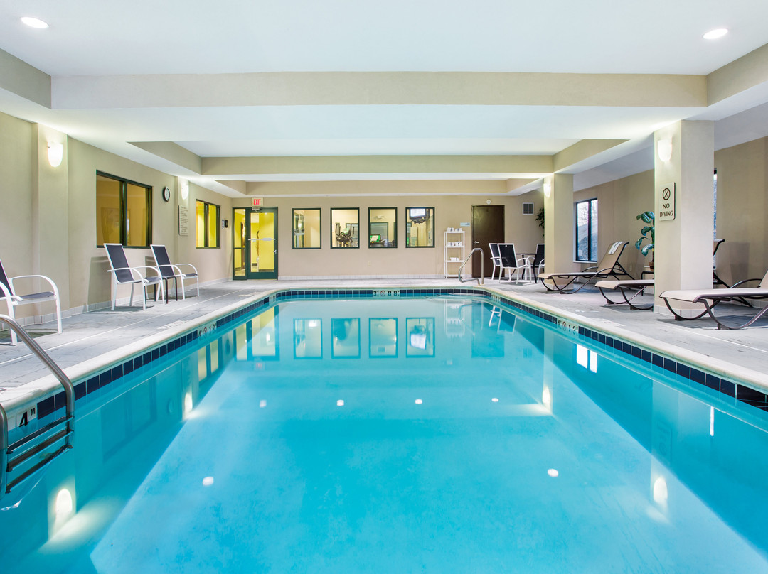 Holiday Inn Express & Suites Tell City by IHG主图