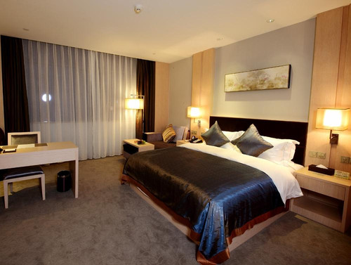 荣荣大酒店主图