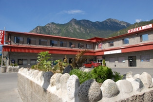 Lillooet酒店住宿-Hotel DeOro