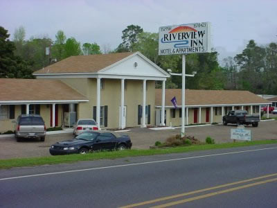 Riverview Inn Motel & Apartments