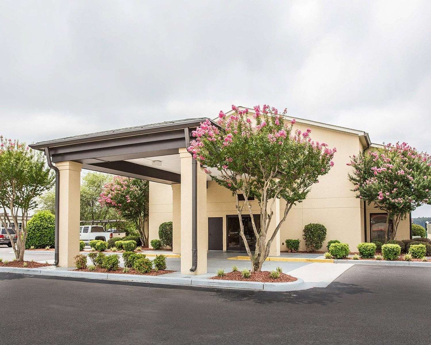 Quality Inn-官方