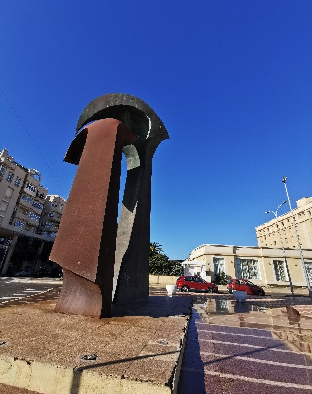 Monumento Encuentros-梅利利亚必去景点
