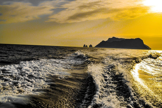 Direction Capri-萨勒诺必去景点