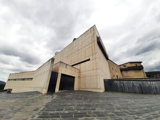 Fundacion-Museo Oteiza-Alzuza必去景点