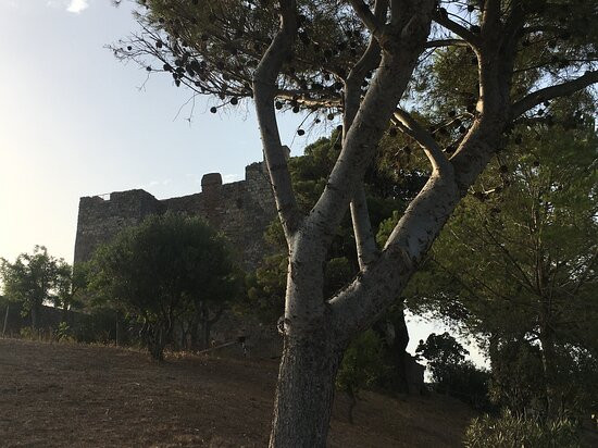 La Rocca Senese-Talamone必去景点