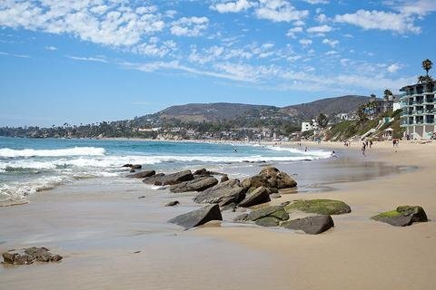 拉古纳海滩假日酒店