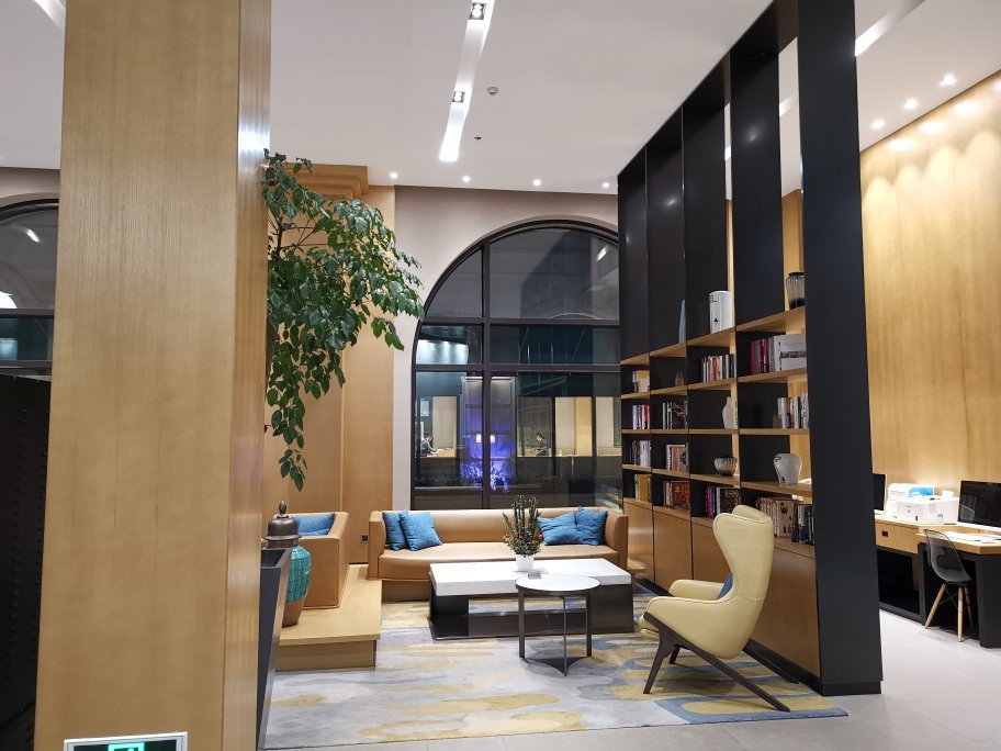 上海静安万枫酒店主图