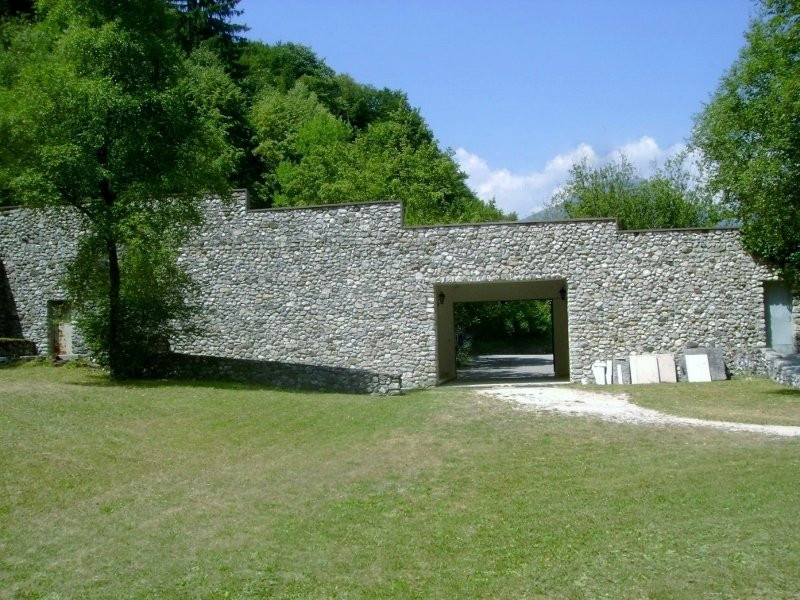 Cimitero Muda Mae景点图片