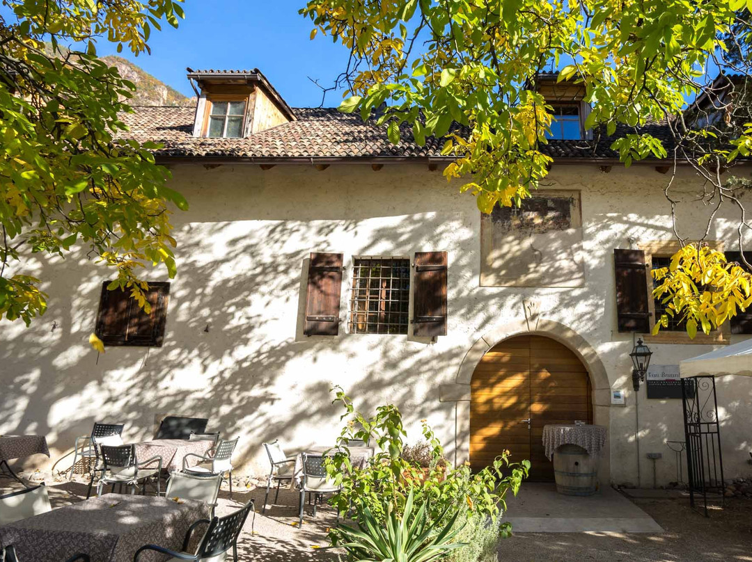 Terlano餐馆和美食-Cantina Enoteca Von Braunbach