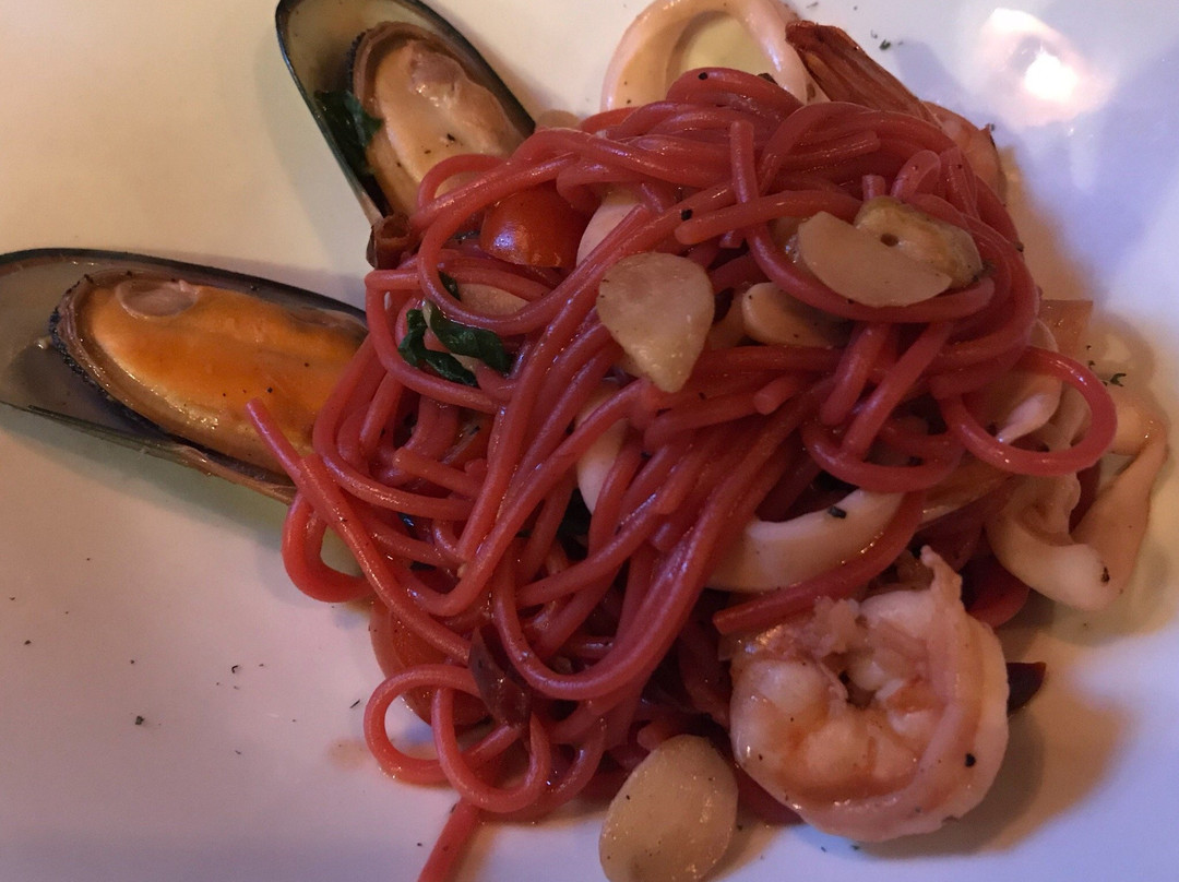 Bueng Kham Phroi餐馆和美食-Lambic Eatery