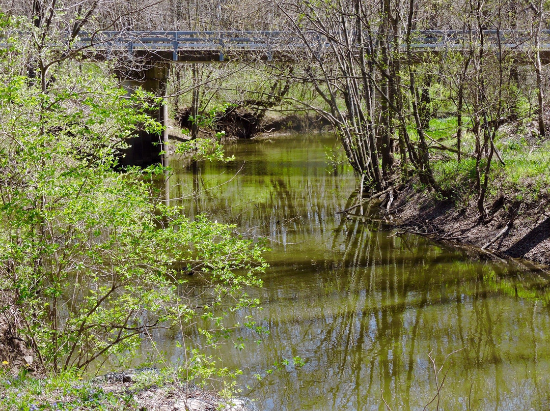 Sugar Creek Covered Bridge景点图片