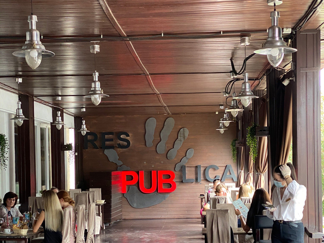 Tulinskiy餐馆和美食-Respublica