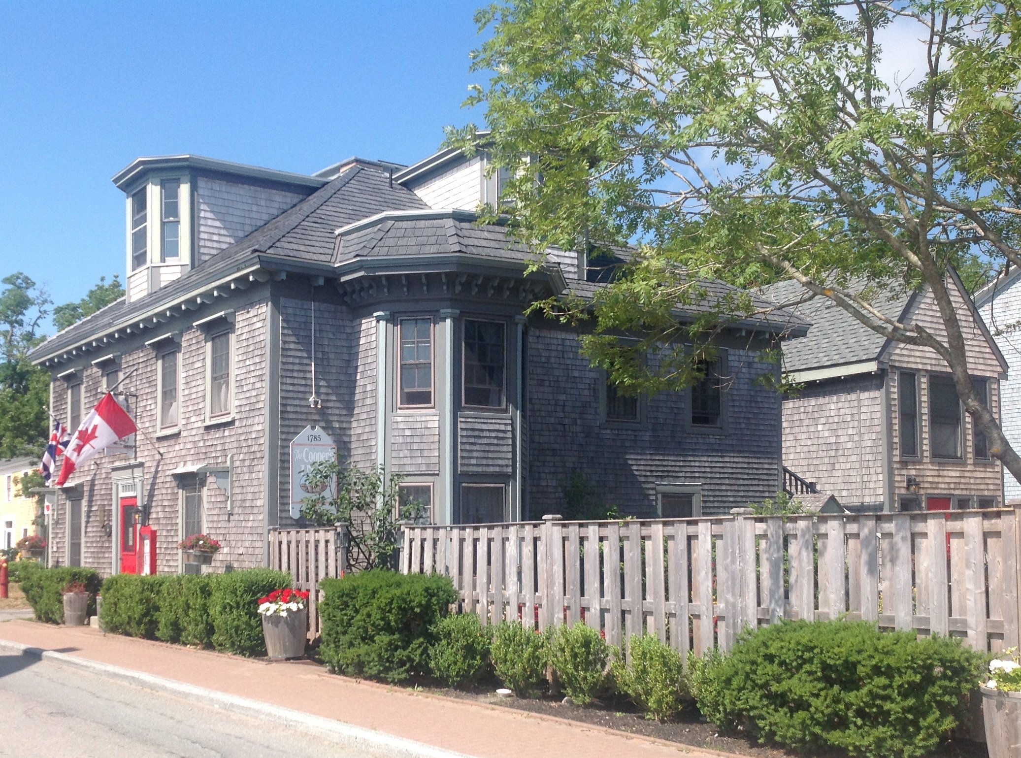 The Cooper's Inn-官方