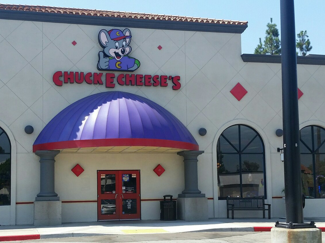 Chuck E. Cheese