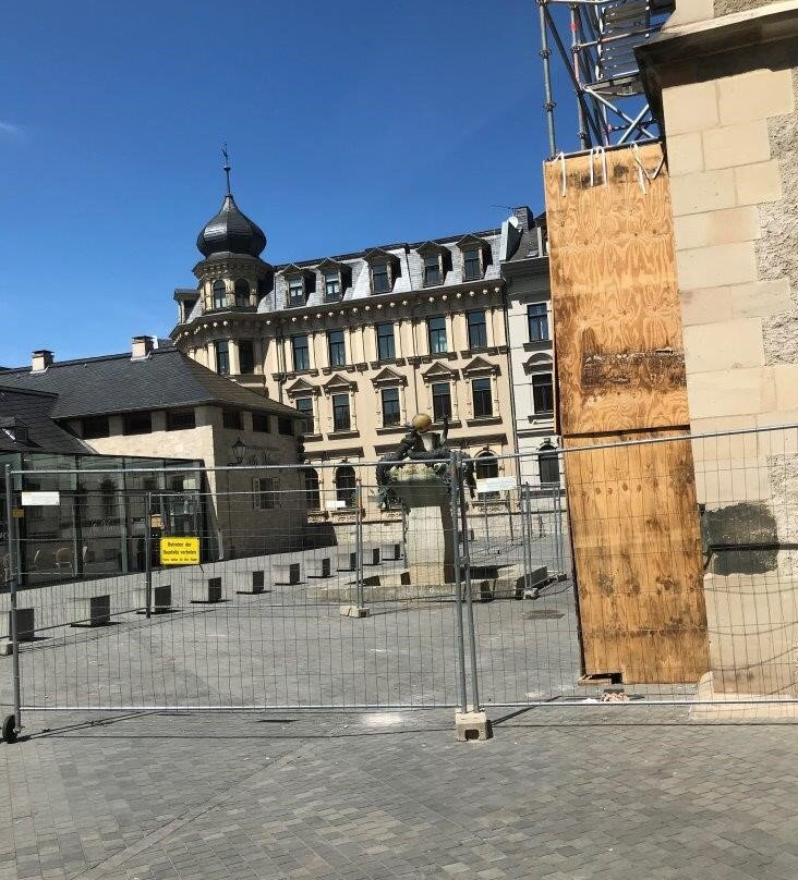 Drachenbrunnen-哈雷必去景点