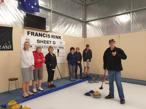 Indoor Curling Rink-Naseby必去景点