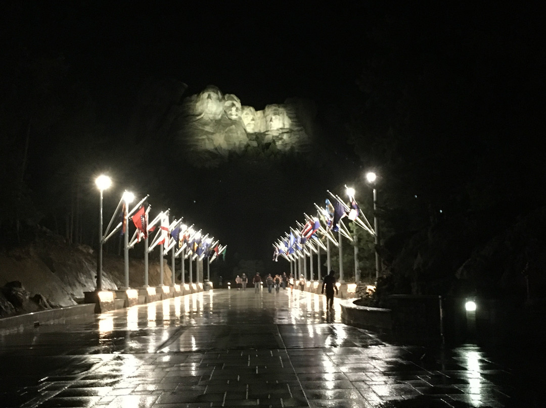 Avenue Of Flags-基斯通必去景点