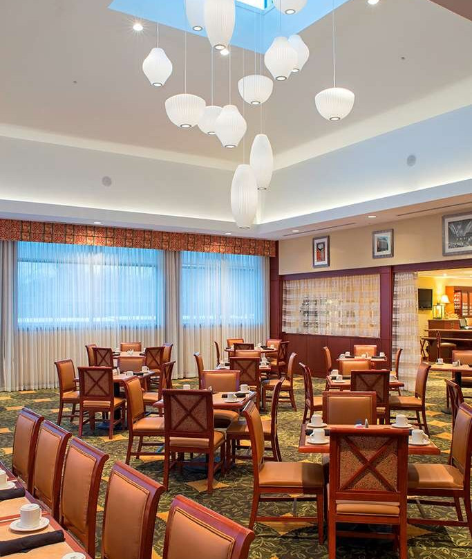 特洛伊希尔顿花园酒店主图