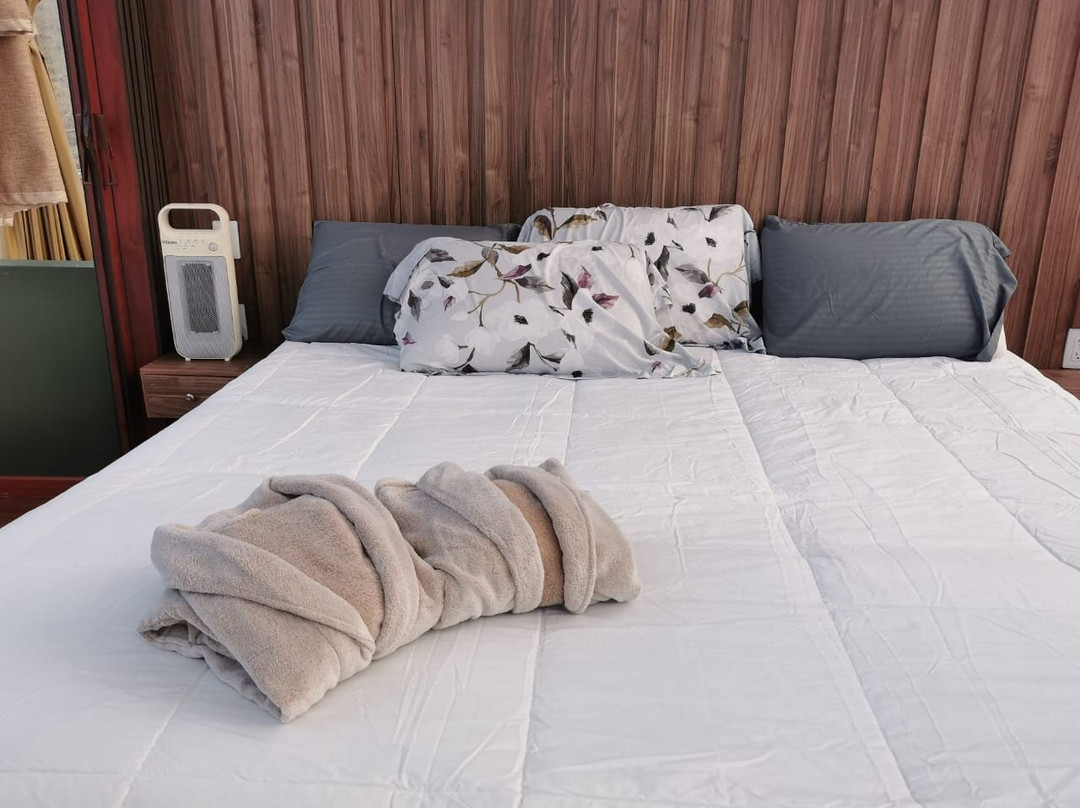 Golden Glamping Club