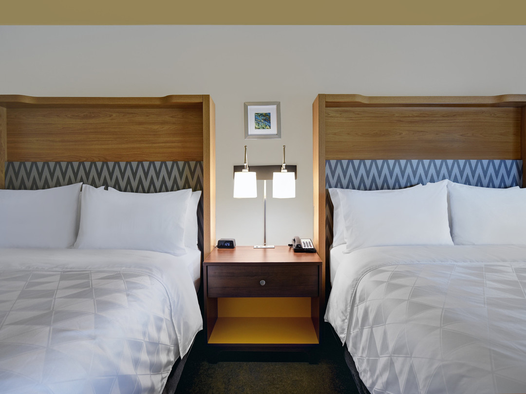 Holiday Inn Grand Rapids North - Walker by IHG主图