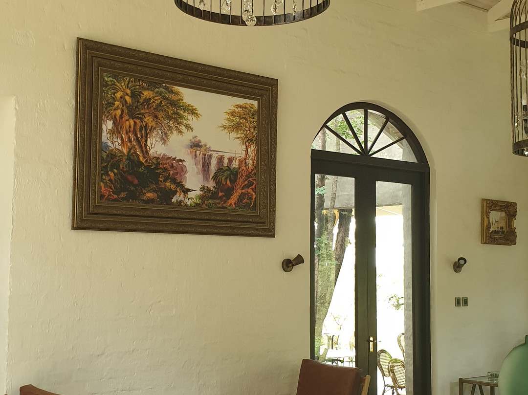 Mbano Manor Hotel Victoria Falls主图