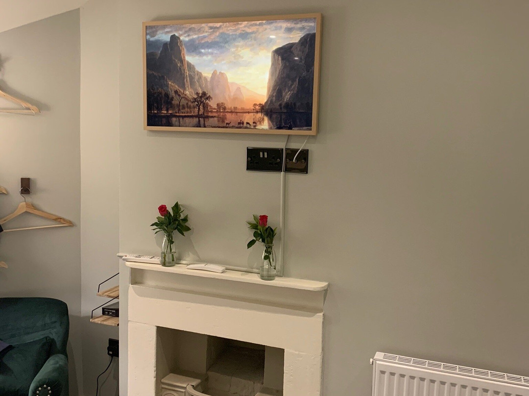 Valentino's Restaurant With Rooms主图