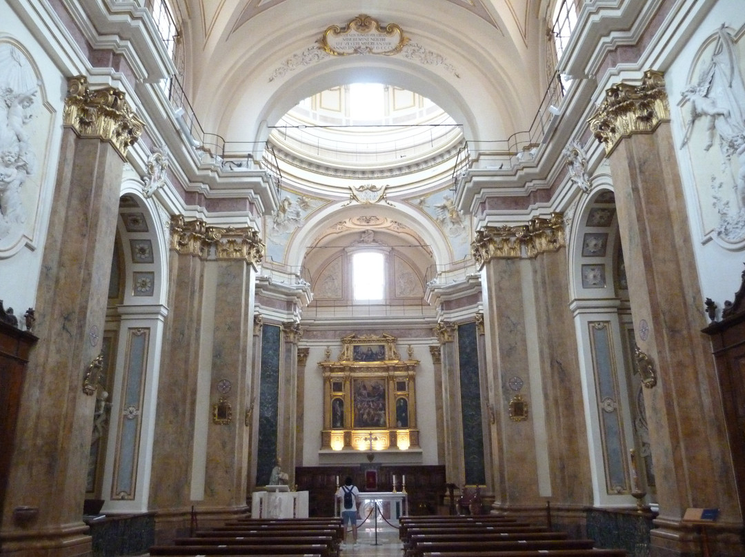 Chiesa di Santa Maria del Suffragio-拉奎拉必去景点