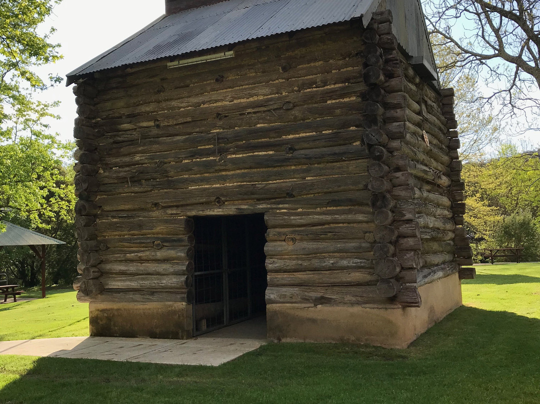Log Tobacco Kiln-Myrtleford必去景点